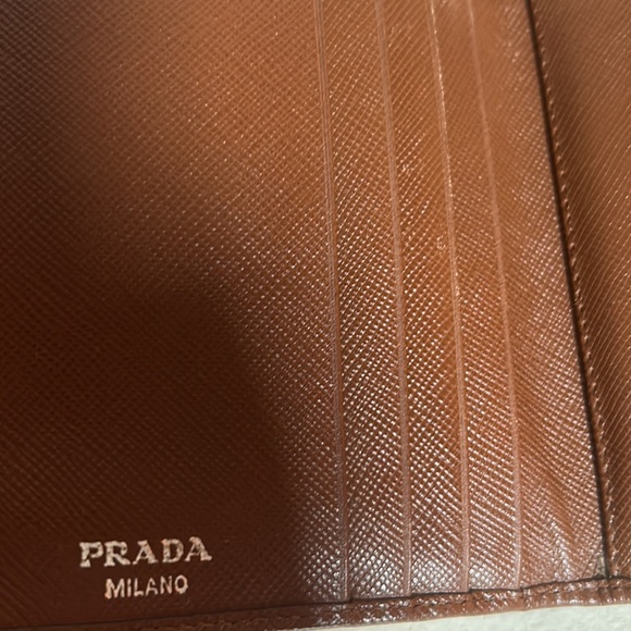 Prada chocolate brown leather wallet EUC - Picture 5 of 9